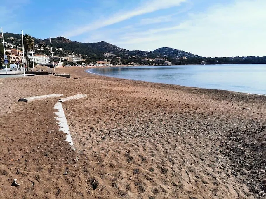 Villa Vue Mer Proche Mer 10 Personnes Saint-Raphael  0*, Saint-Raphael (Var) France